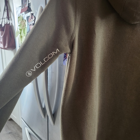 Womens volcom hoodie - Picture 2 of 2